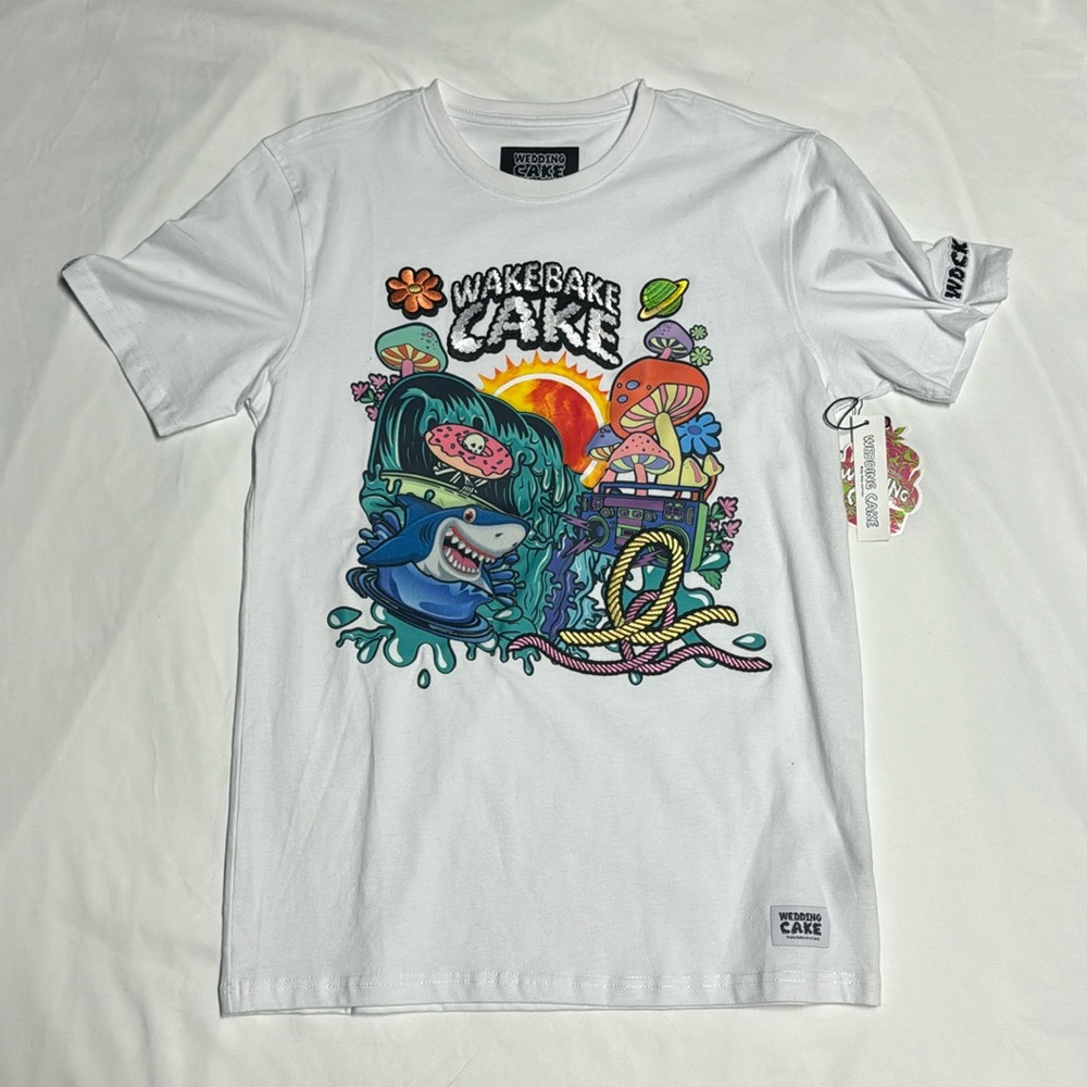 NWT Men’s Wedding Cake white/ multi color graphic tshirt size medium